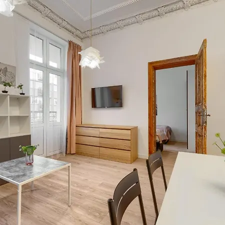 Apartament Kamienica Centrum Nr 8 *
